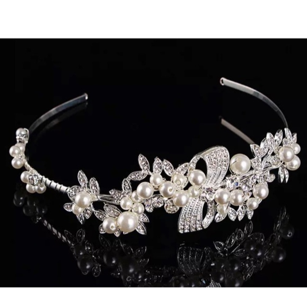 Handmade pearls bridal or prom headband.